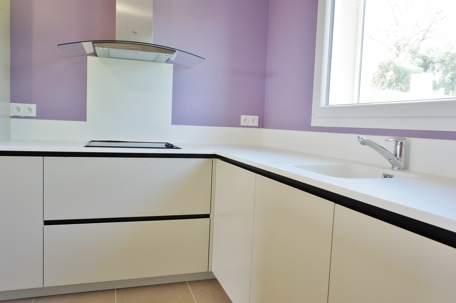 Kitchen with artificial stone worktop 683